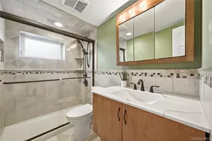 214 Ralph Ave, Babylon, NY 11702 - Photo 21