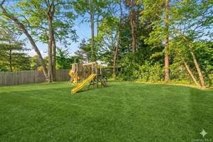 15 Alyssa Ct, Holbrook, NY 11741 - Photo 39