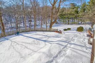 415 Sarles St, Mount Kisco, NY 10549 - Photo 33