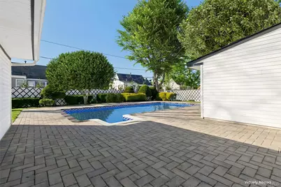 33 Fairlawn Lane, Centereach, NY 11720 - Photo 23