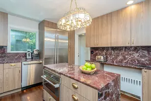 12 Winding Way, Sea Cliff, NY 11579 - Photo 11