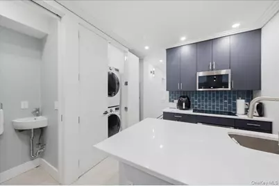 92 Elliott Avenue, Yonkers, NY 10705 - Photo 11