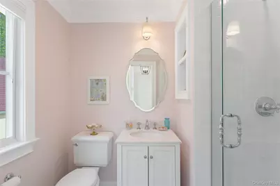 19 Charles Street, Port Washington, NY 11050 - Photo 13