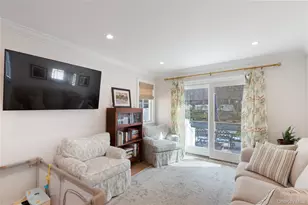 19 Charles St, Port Washington, NY 11050 - Photo 7