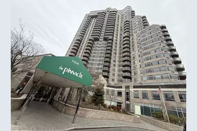 11201 Queens Boulevard #18B, Forest Hills, NY 11375 - Photo 19