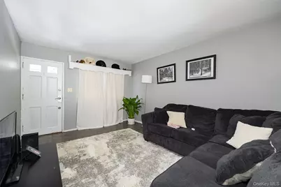 28 Vernon Terrace, Poughkeepsie, NY 12601 - Photo 3