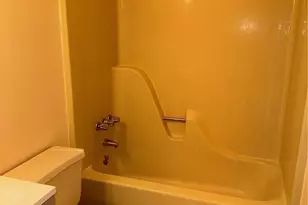 100 Hillside Dr, Middletown, NY 10941 - Photo 9