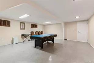 851 Hemlock St, Franklin Square, NY 11010 - Photo 21