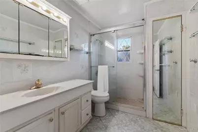 851 Hemlock Street, Franklin Square, NY 11010 - Photo 19