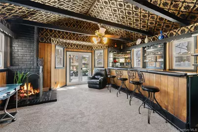 851 Hemlock Street, Franklin Square, NY 11010 - Photo 11