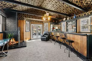 851 Hemlock St, Franklin Square, NY 11010 - Photo 11