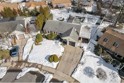 851 Hemlock Street, Franklin Square, NY 11010 - Photo 29