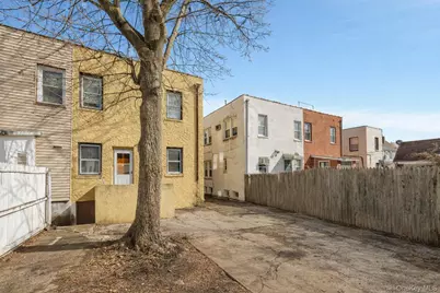 2335 Yates Avenue, Bronx, NY 10469 - Photo 23