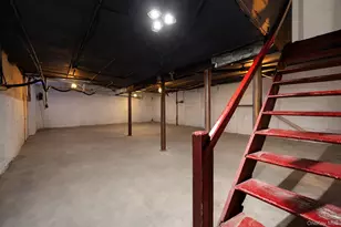 2335 Yates Ave, Bronx, NY 10469 - Photo 21