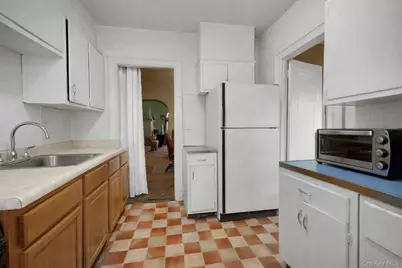 2335 Yates Avenue, Bronx, NY 10469 - Photo 11