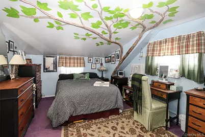 48 Pine Street, Hicksville, NY 11801 - Photo 21