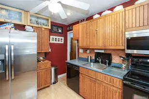 48 Pine St, Hicksville, NY 11801 - Photo 17