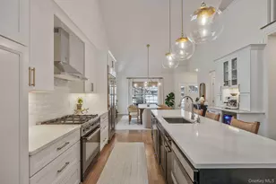 59 Farm Acre Cir, Mount Sinai, NY 11766 - Photo 11