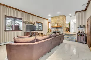 558 Gillette Ave, Bayport, NY 11705 - Photo 7