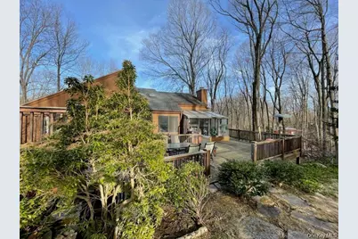 194 Westchester Avenue, Pound Ridge, NY 10576 - Photo 17