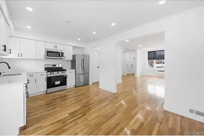 252 Brinsmade Avenue, Bronx, NY 10465 - Photo 9