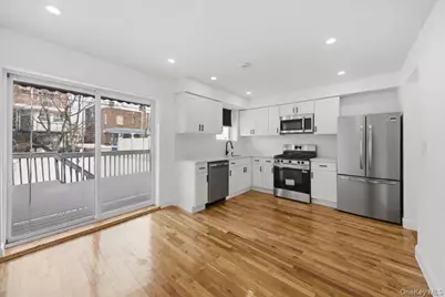 252 Brinsmade Avenue, Bronx, NY 10465 - Photo 7