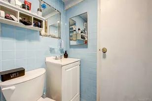 89-31 220th St, Queens Village, NY 11427 - Photo 15