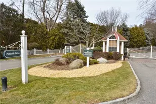 302 Pondside Dr, White Plains, NY 10607 - Photo 43