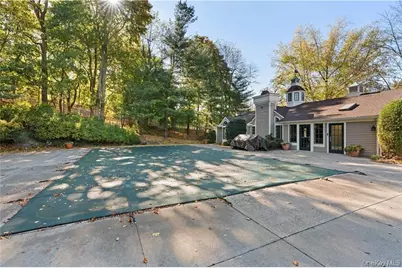 302 Pondside Drive, White Plains, NY 10607 - Photo 47