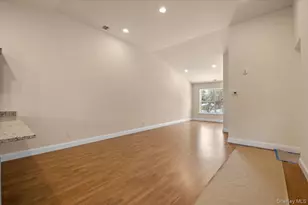 4 Steven Cir, Dix Hills, NY 11746 - Photo 9