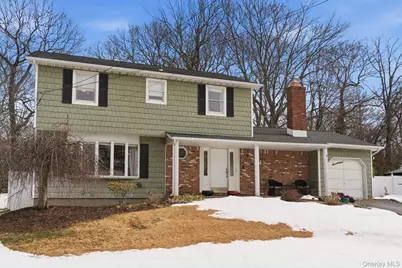 17 Soundway Drive, Rocky Point, NY 11778 - Photo 3