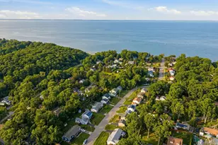 17 Soundway Dr, Rocky Point, NY 11778 - Photo 35