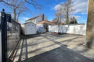 69-52 Cloverdale Blvd, Bayside, NY 11364 - Photo 3