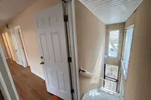 69-52 Cloverdale Blvd, Bayside, NY 11364 - Photo 7