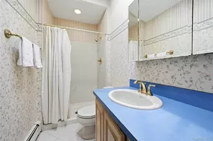 5 Shawmont Ln, Stony Brook, NY 11790 - Photo 19