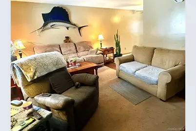 65 Rock Road, Islip Terrace, NY 11752 - Photo 5