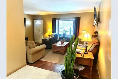 65 Rock Road, Islip Terrace, NY 11752 - Photo 3