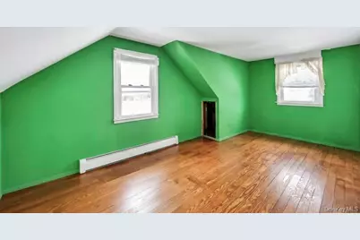 189 Ontario Avenue, Massapequa, NY 11758 - Photo 11