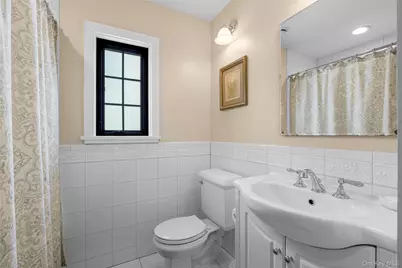 206 Knollwood Avenue, Mamaroneck, NY 10543 - Photo 25
