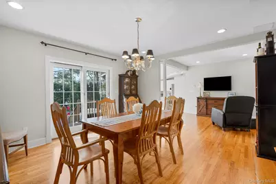 206 Knollwood Avenue, Mamaroneck, NY 10543 - Photo 9