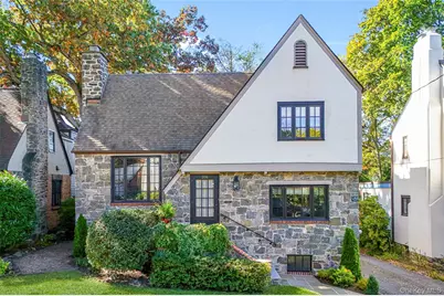 206 Knollwood Avenue, Mamaroneck, NY 10543 - Photo 1