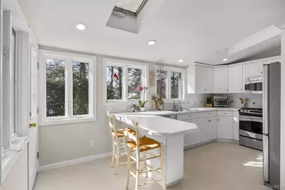 206 Knollwood Avenue, Mamaroneck, NY 10543 - Photo 11