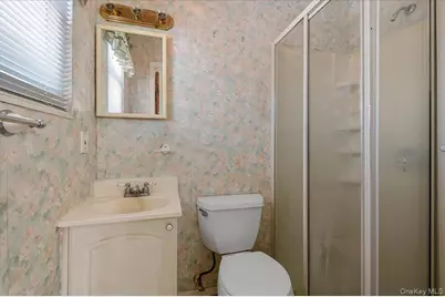 342 9th Street, West Babylon, NY 11704 - Photo 13