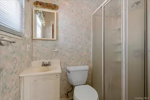 342 9th St, West Babylon, NY 11704 - Photo 13