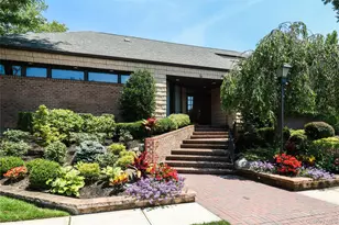 109 Glen Wy, Syosset, NY 11791 - Photo 23