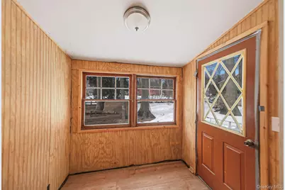 22 Overbrook Street, Riverhead, NY 11901 - Photo 23