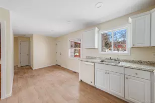 22 Overbrook St, Riverhead, NY 11901 - Photo 11