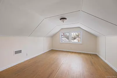 22 Overbrook Street, Riverhead, NY 11901 - Photo 29