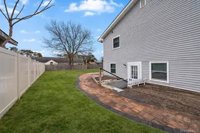 39 Joseph Place, Nesconset, NY 11767 - Photo 7