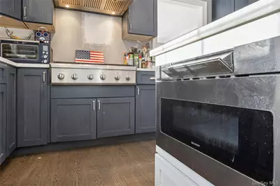 9 Saber Lane, Kings Park, NY 11754 - Photo 13